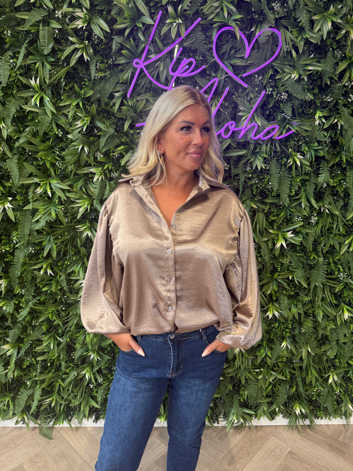Silky blouse pofmouwen champagne