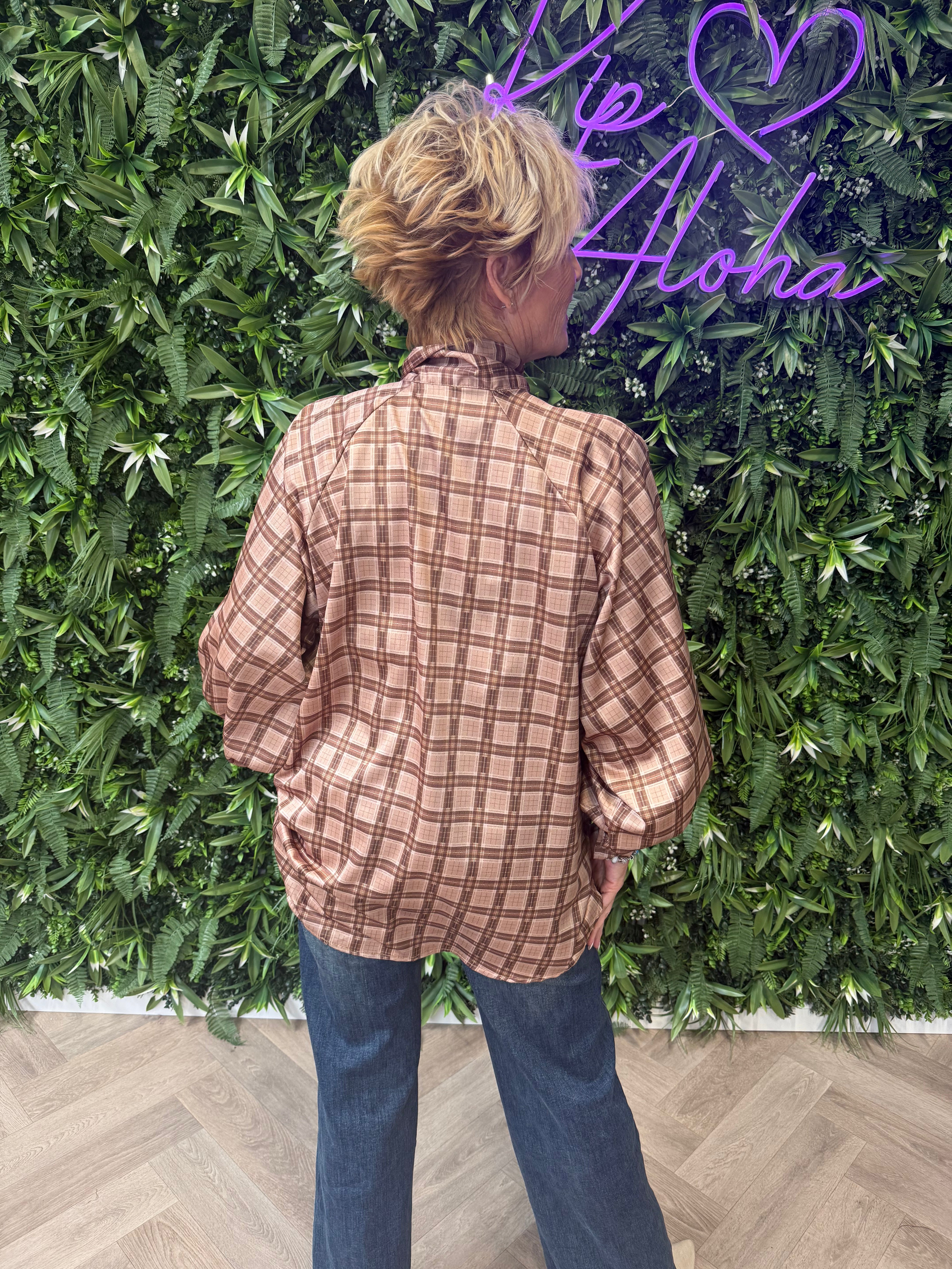 Blouse met strik geruit camel
