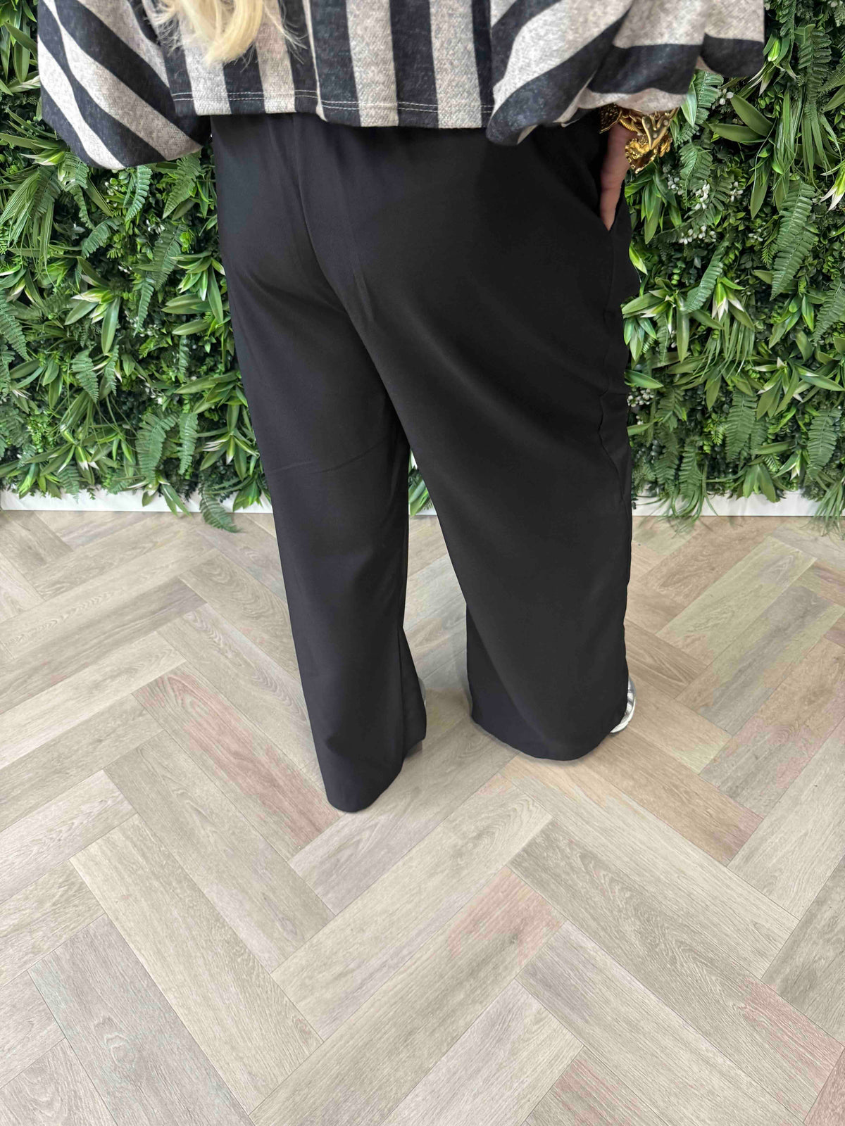 Pantalon met plooi zwart