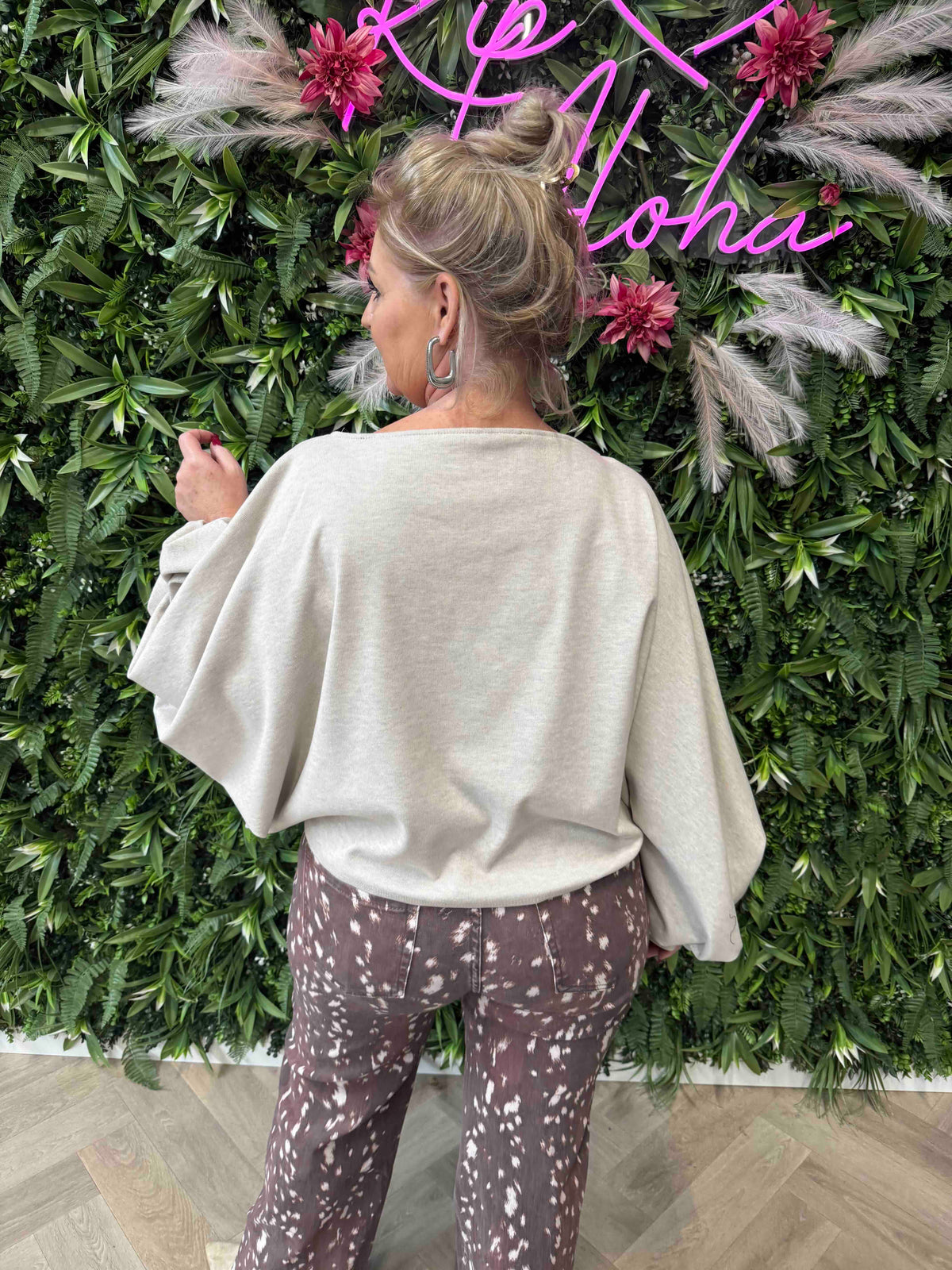 Vleermuis trui beige