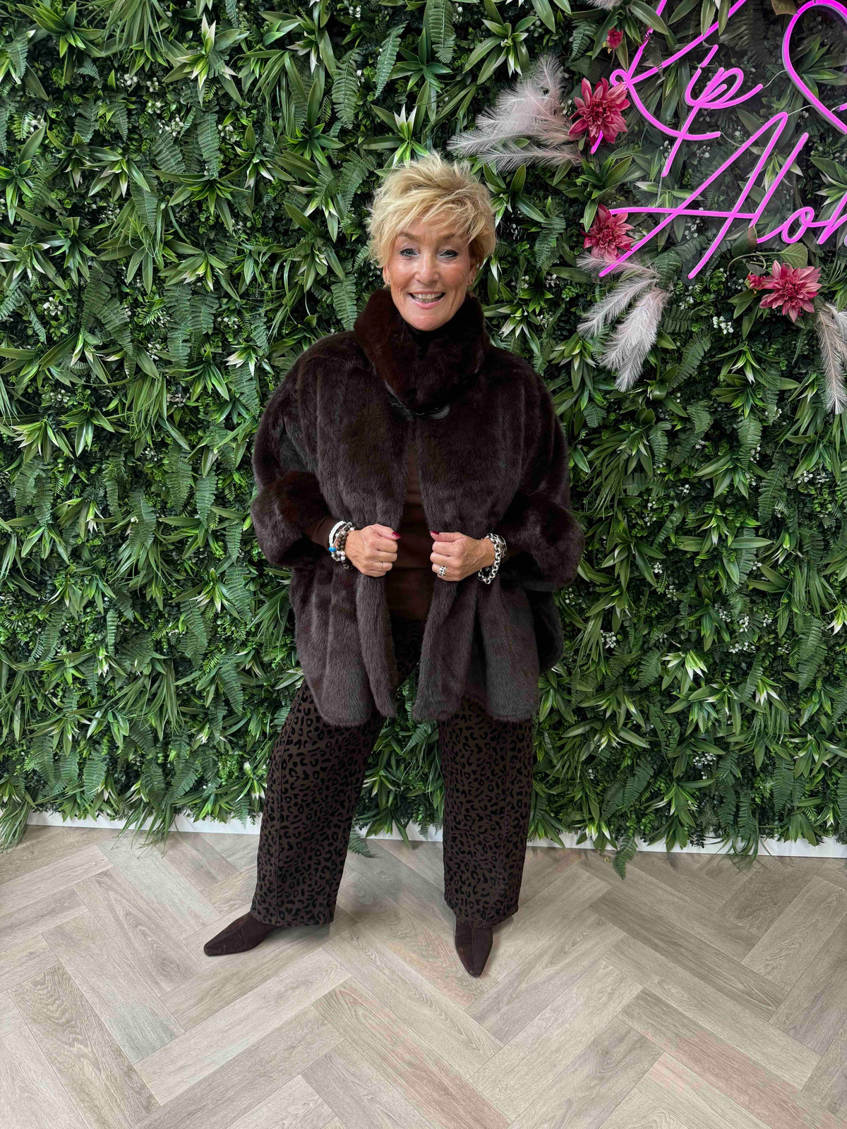 Faux fur jas korte mouwen donkerbruin