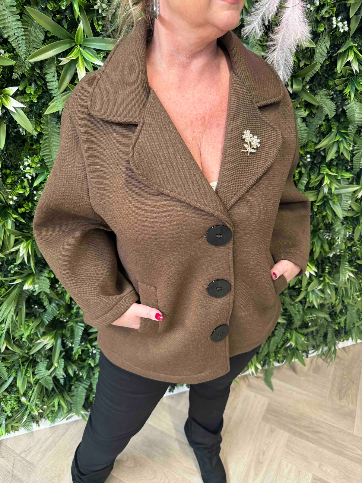 Scuba blazer met grote knopen bruin