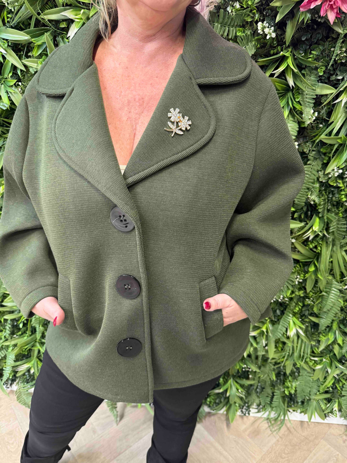 Scuba blazer met grote knopen legergroen