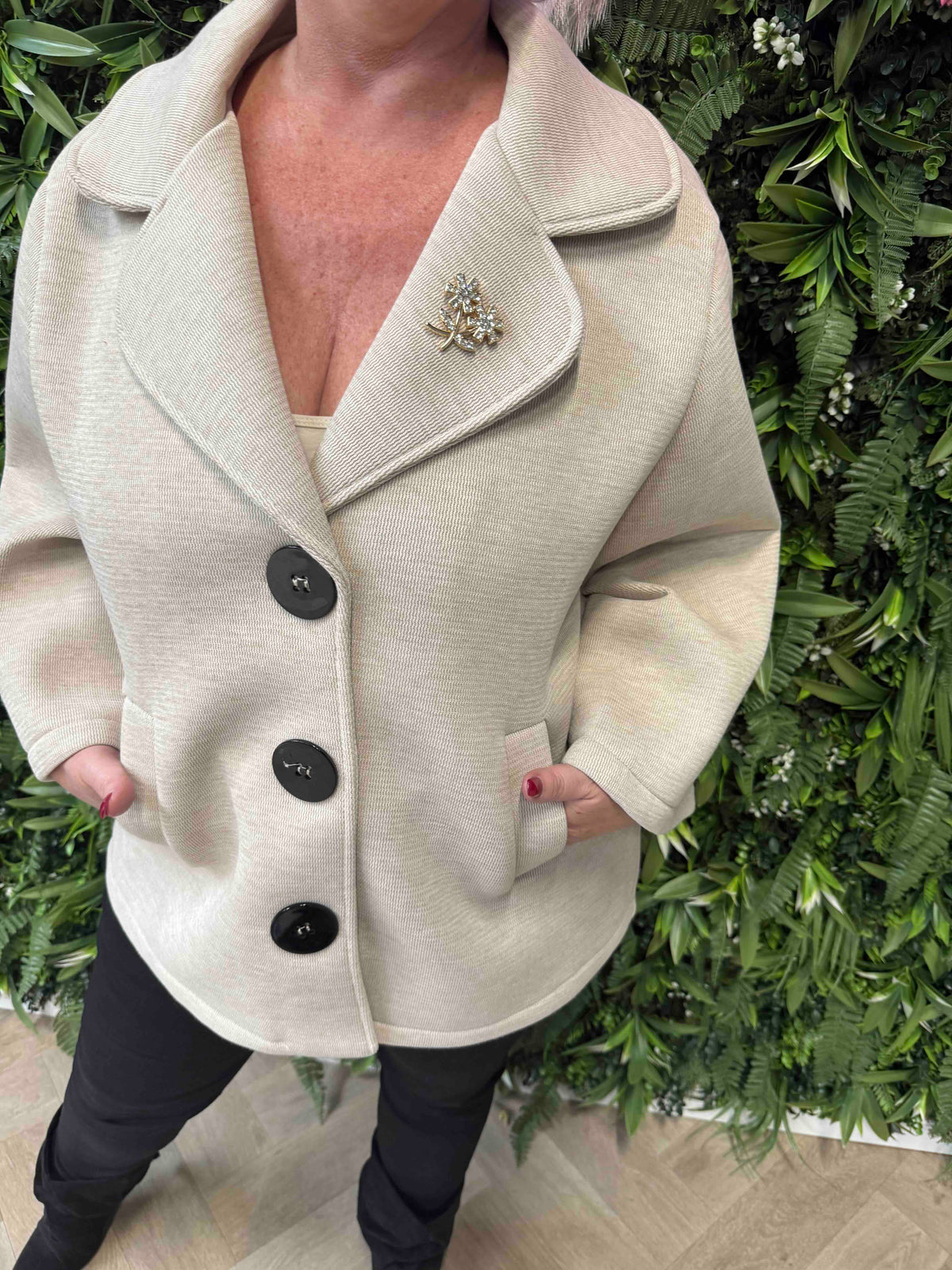 Scuba blazer met grote knopen beige