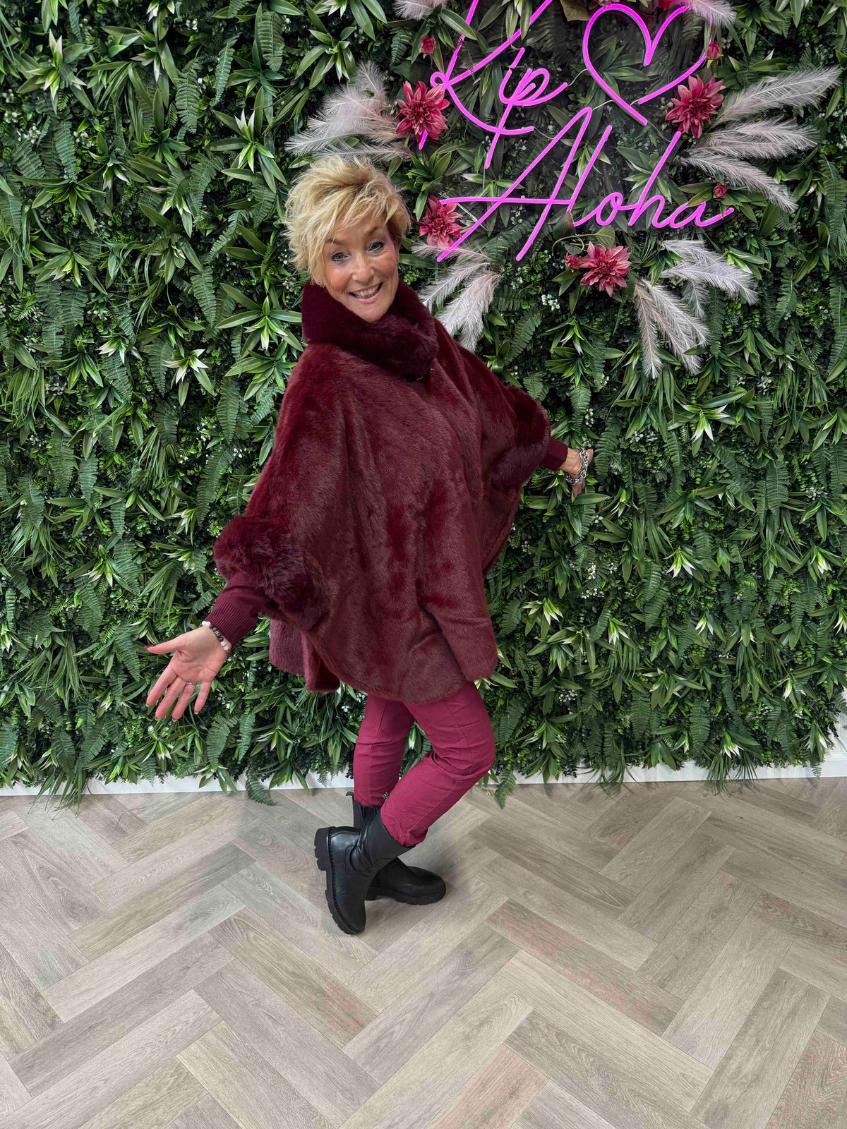 Faux fur jas korte mouwen bordeaux