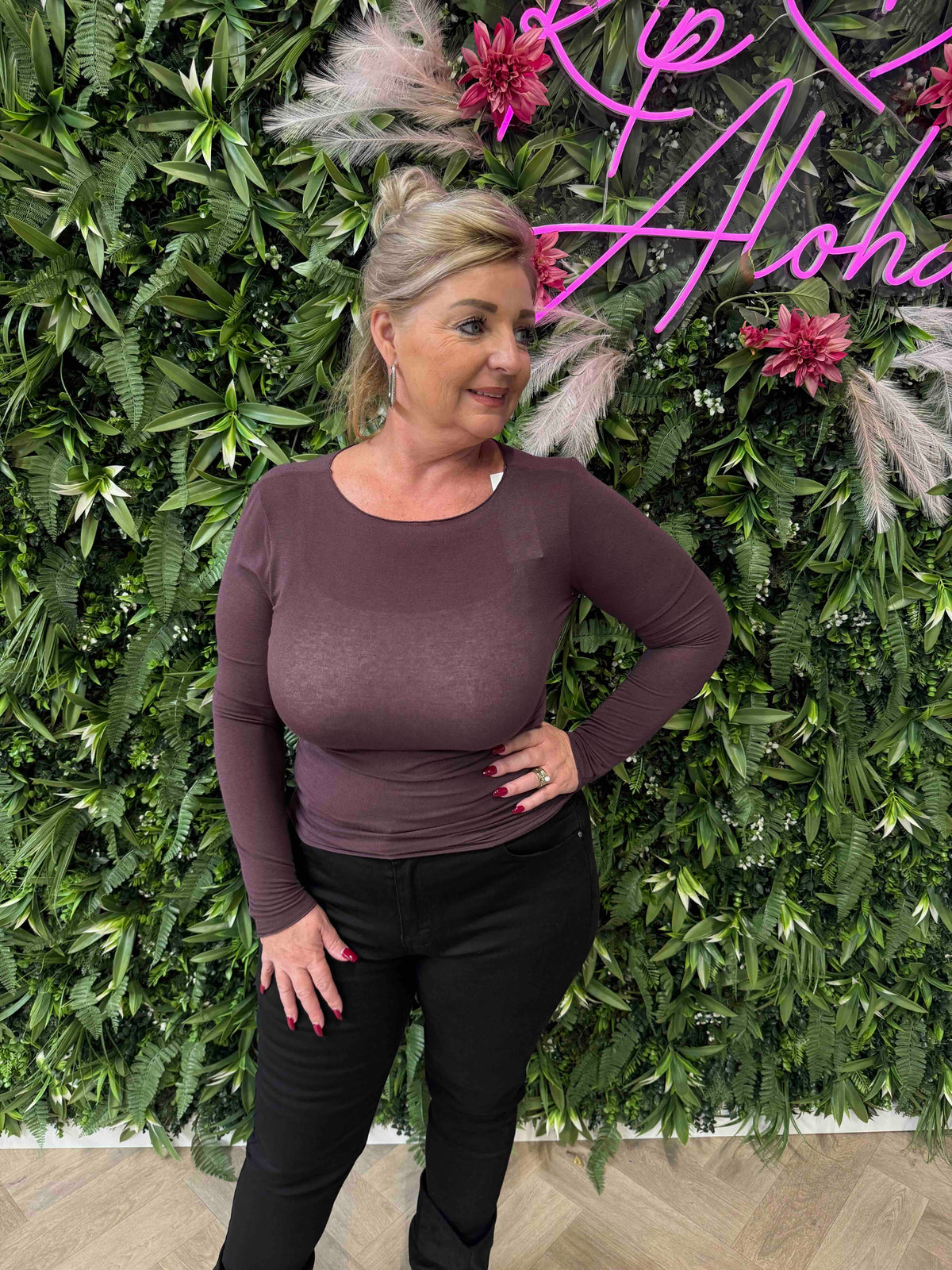 Basic mesh top aubergine