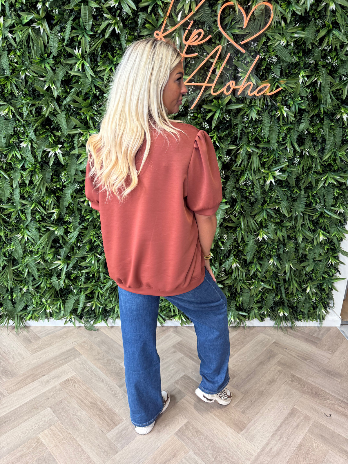 Sweater korte pofmouwen terracotta