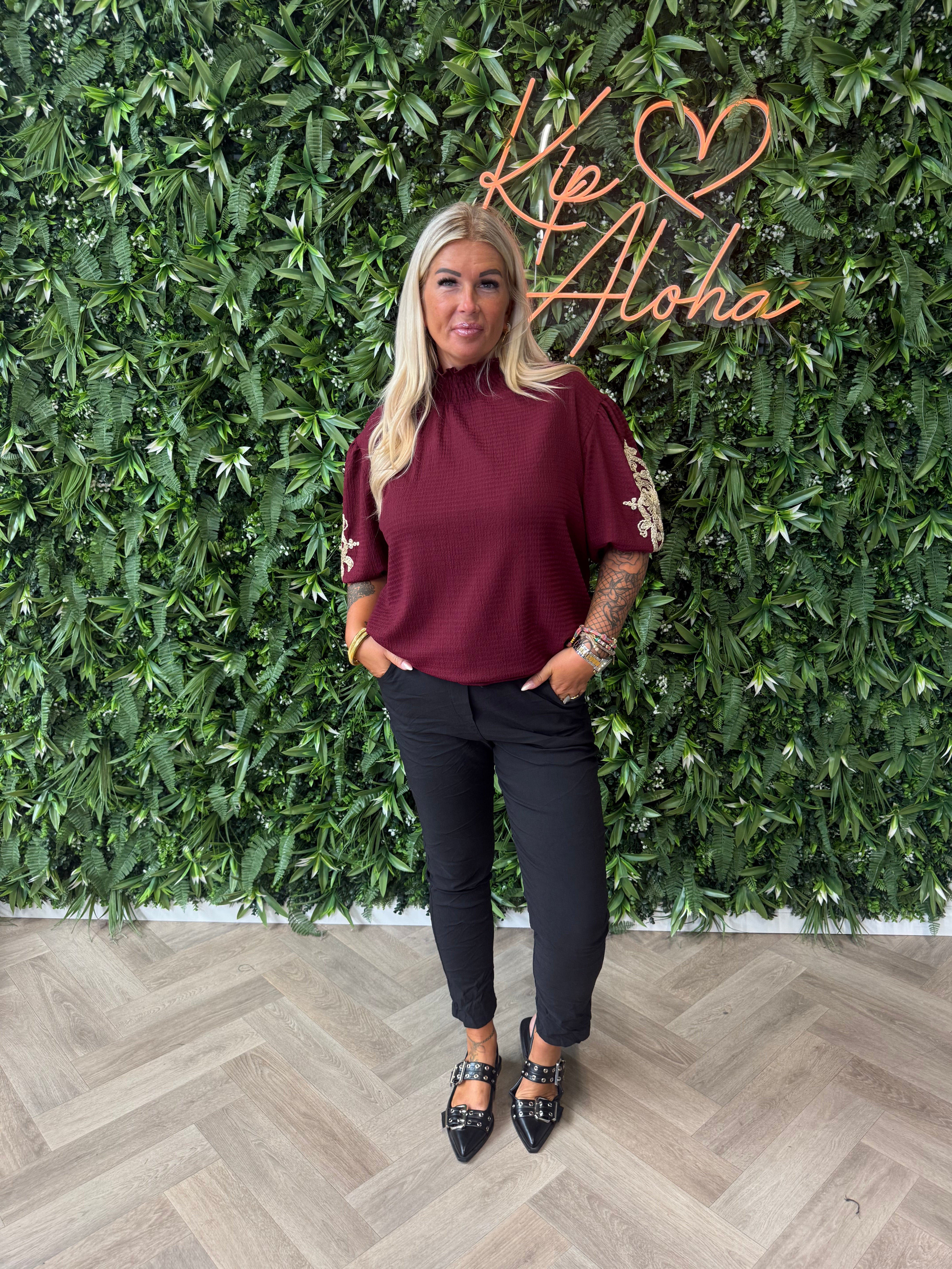Crepe top korte pofmouwen bordeaux