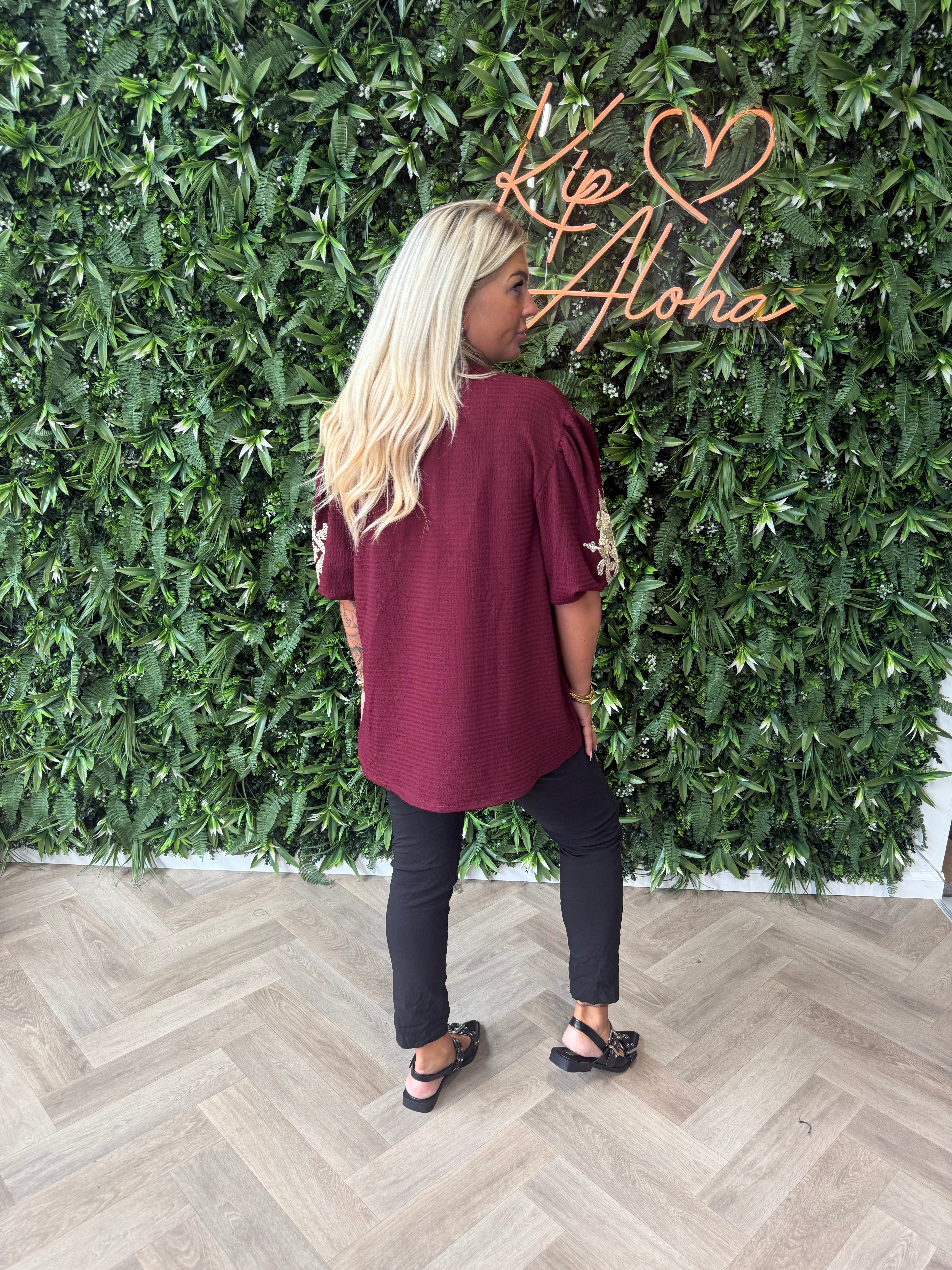 Crepe top korte pofmouwen bordeaux
