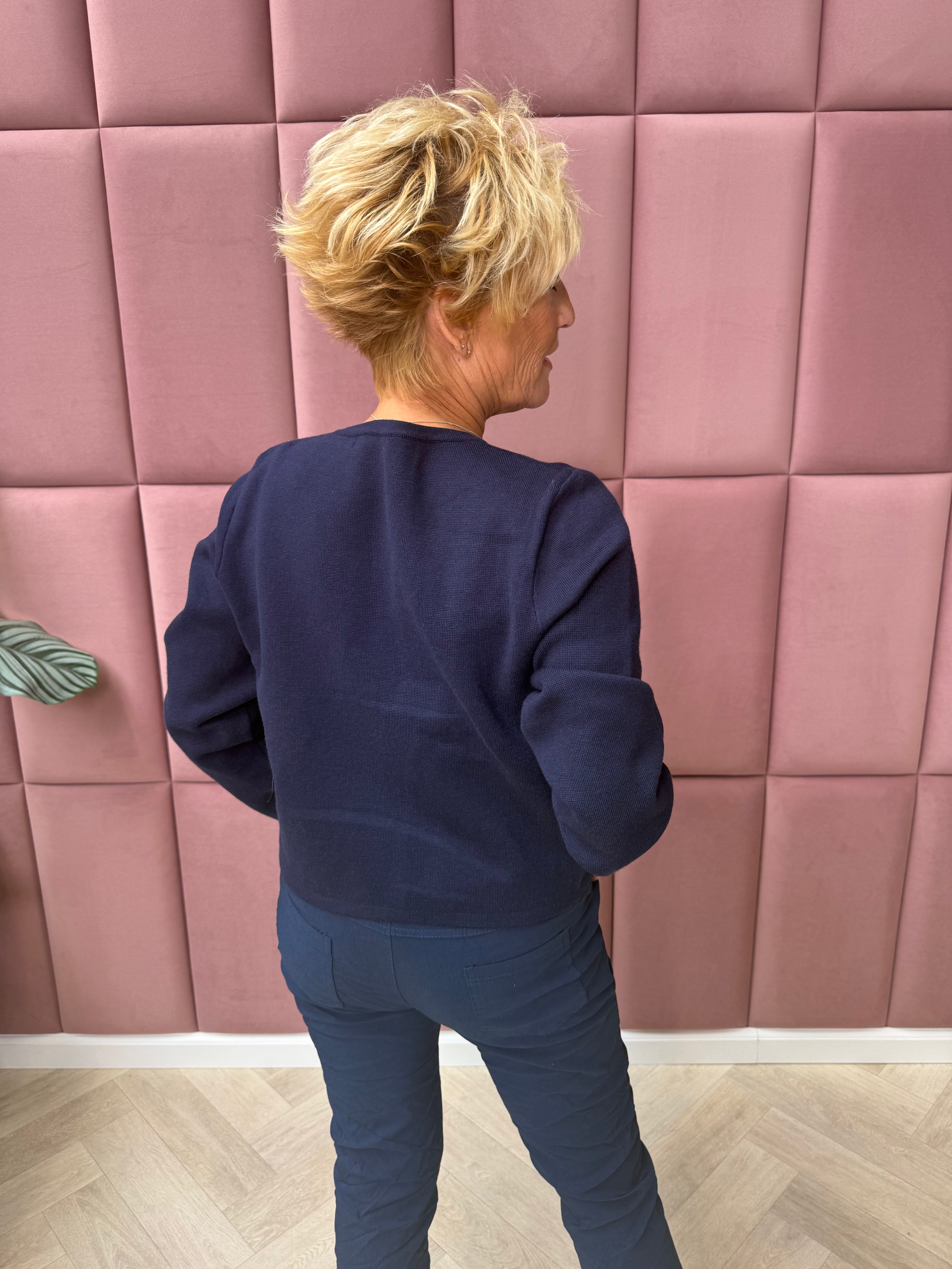 Kort jasje gouden knopen marineblauw