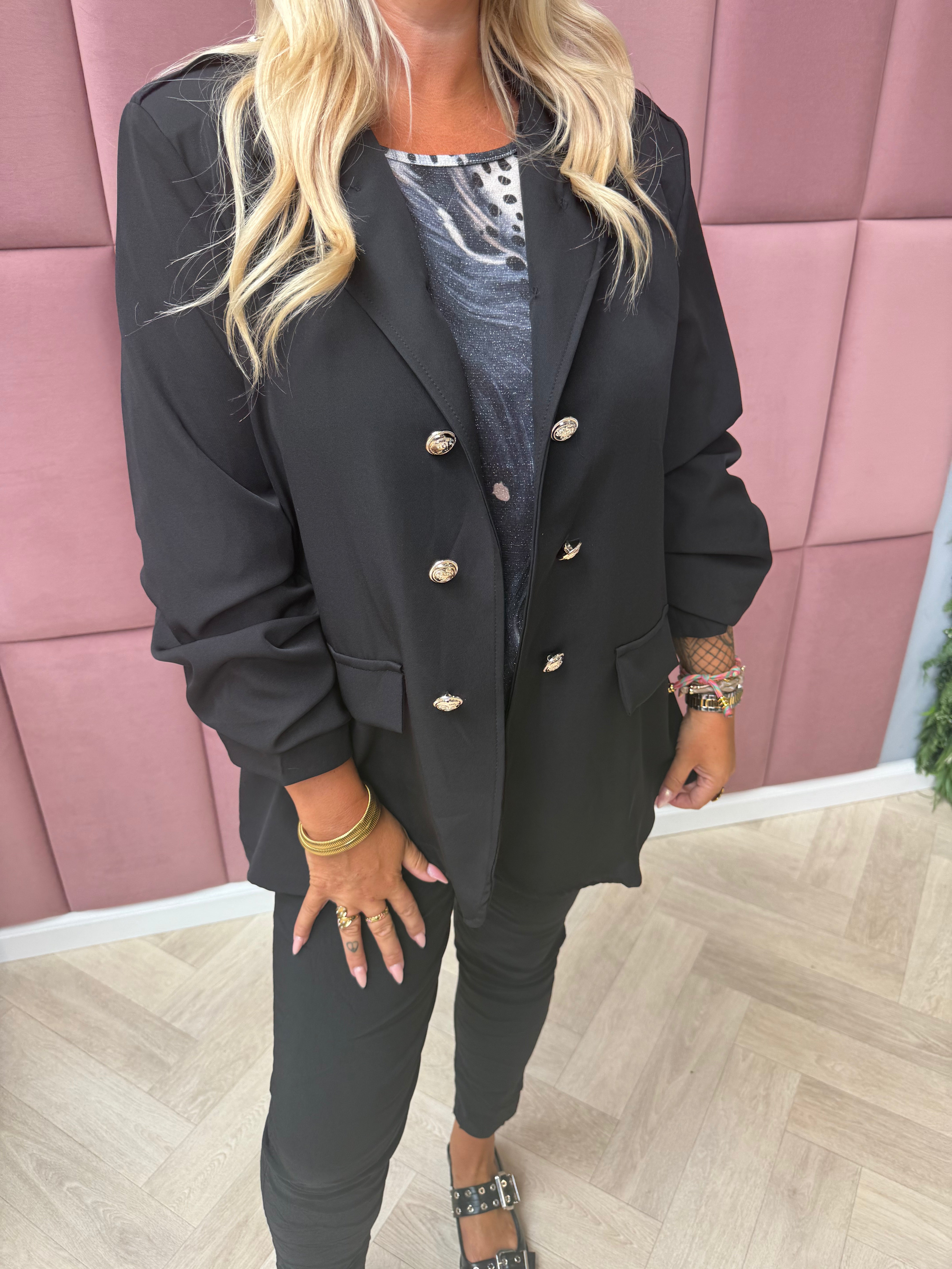 Blazer ophaalmouwen sierknopen zwart