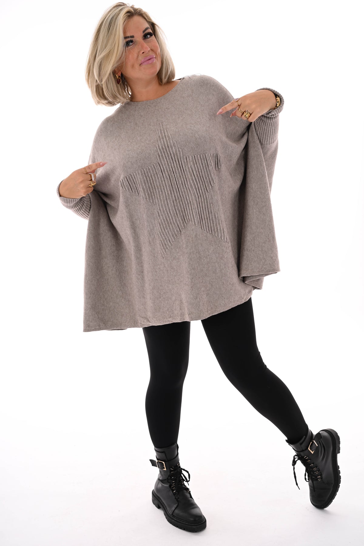 Trui met ster ronde hals taupe