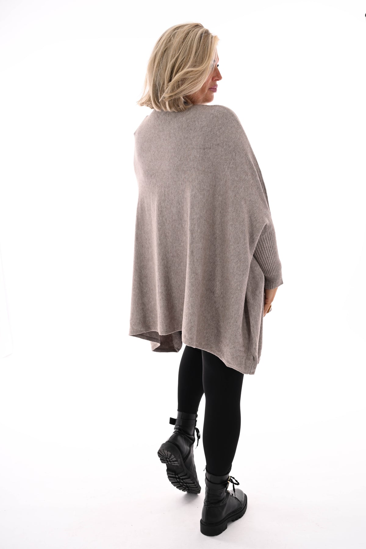 Trui met ster ronde hals taupe