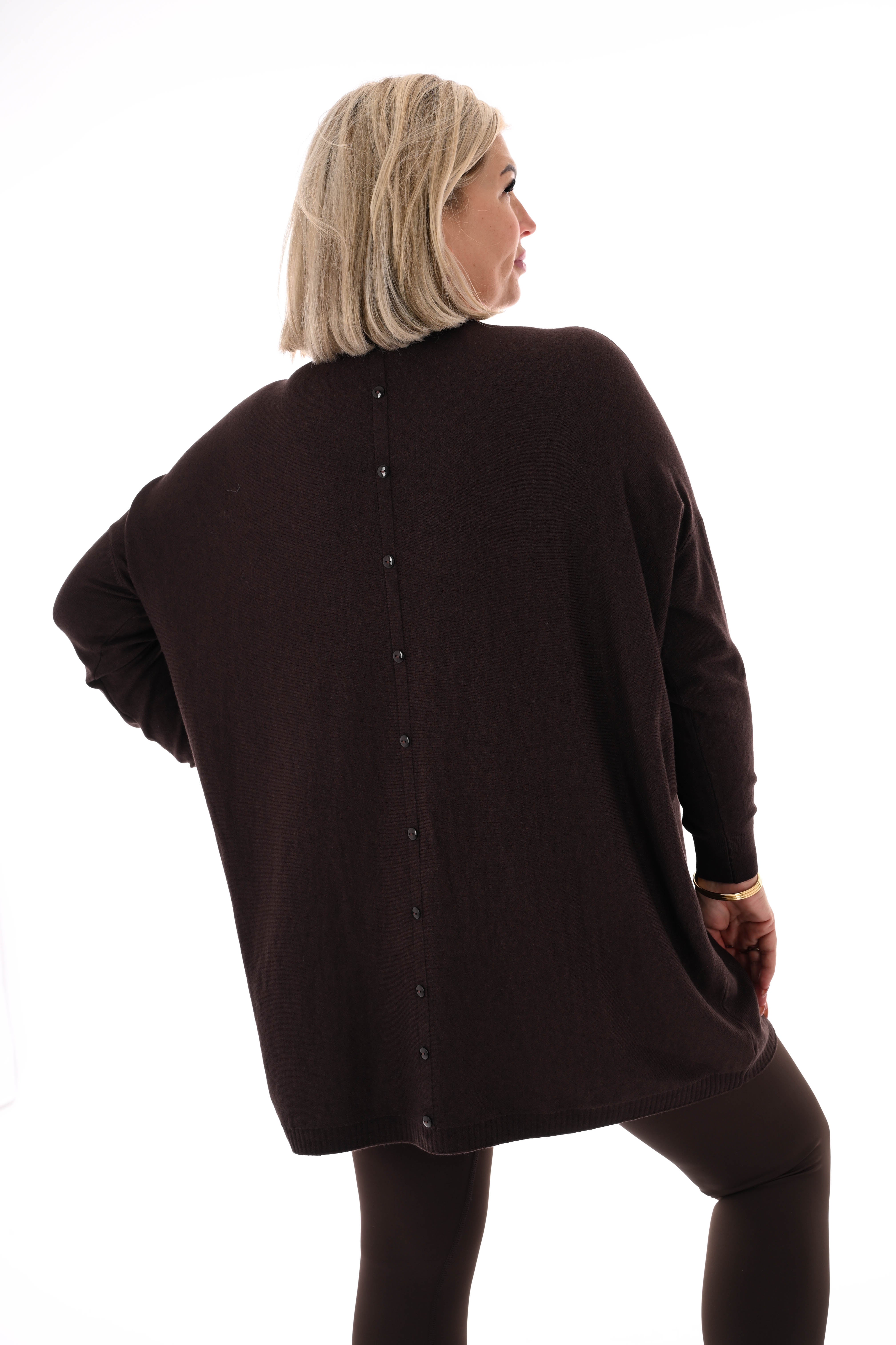 Trui met zakken en knoopjes donkerbruin