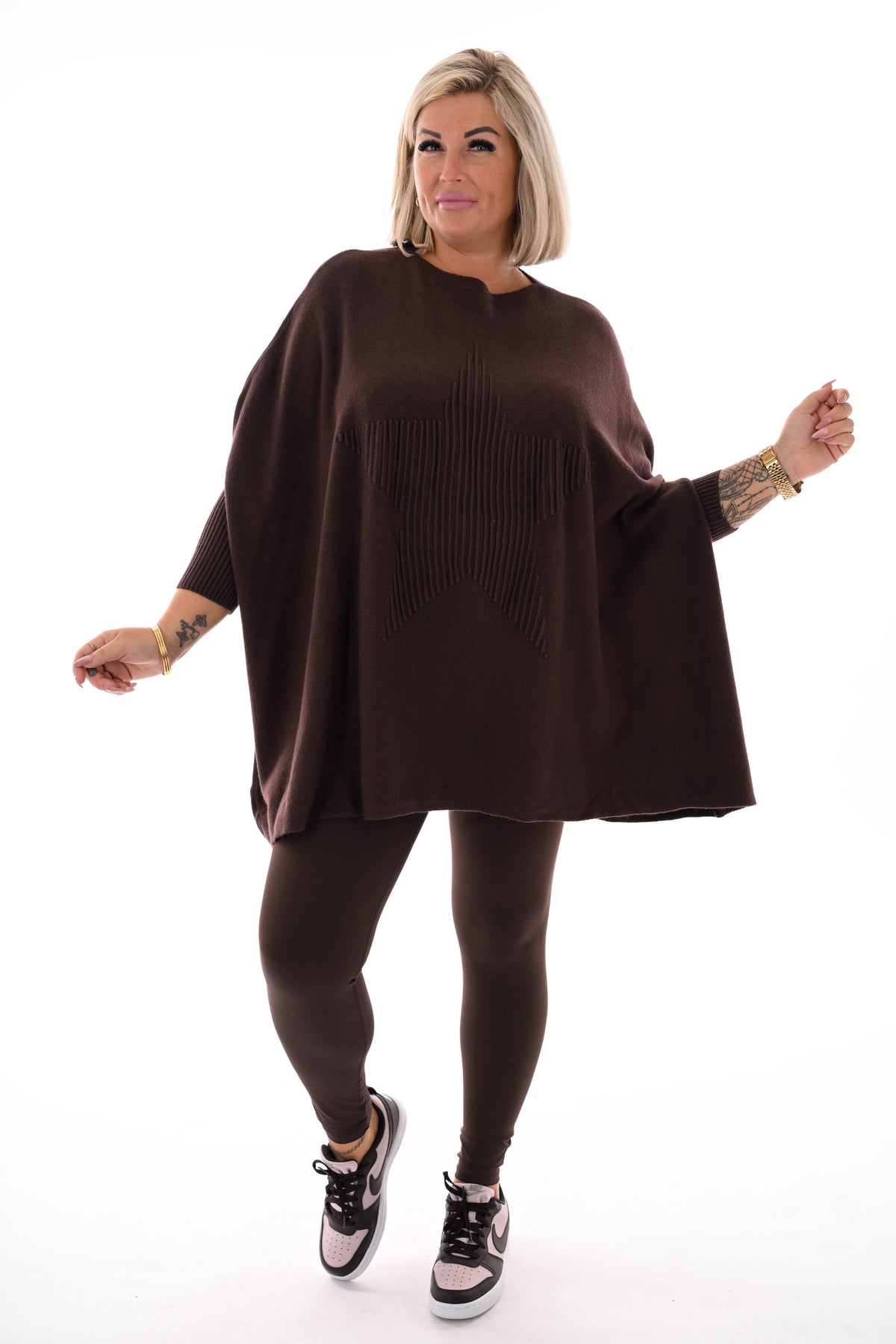 Trui met ster ronde hals donkerbruin