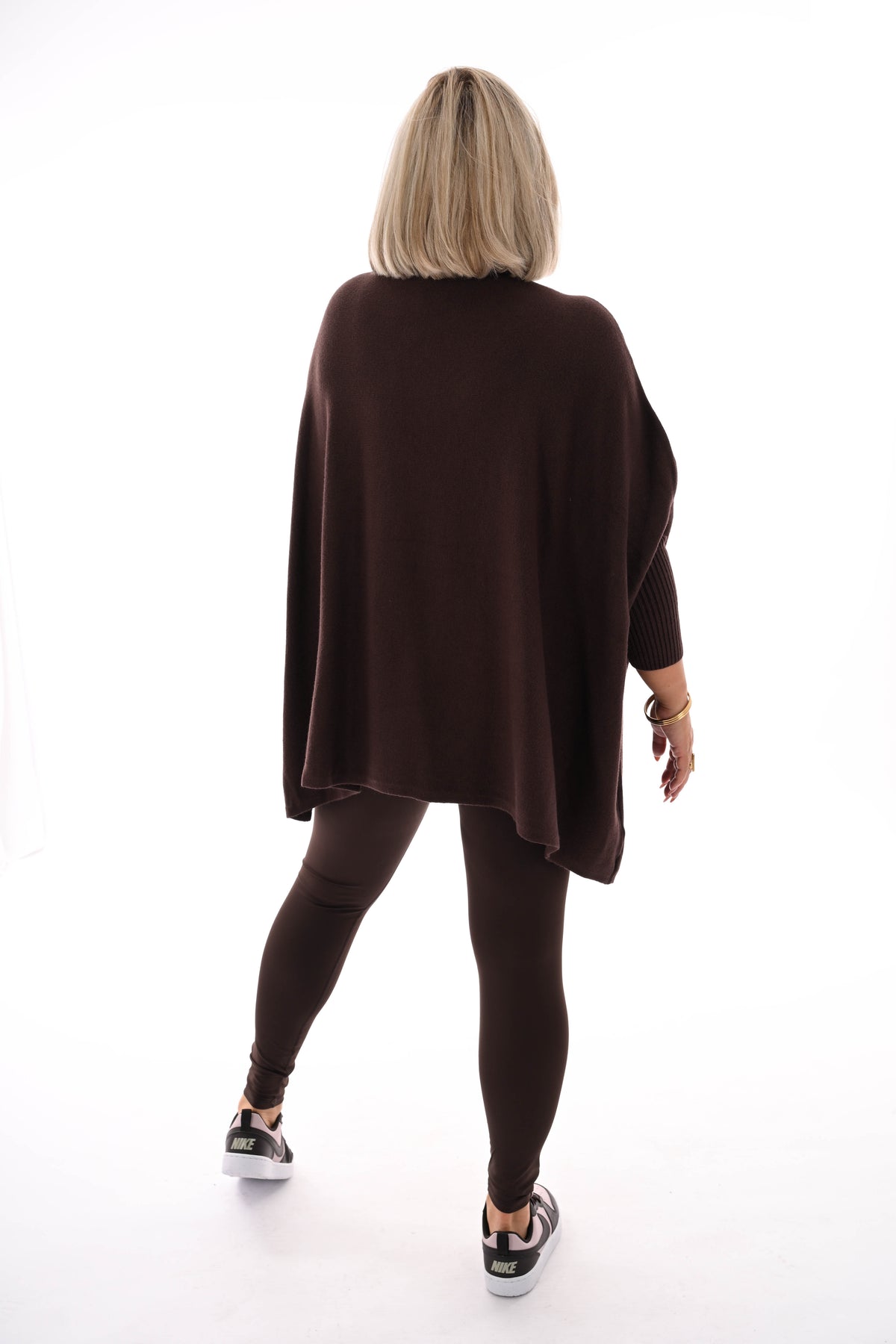 Trui met ster ronde hals donkerbruin