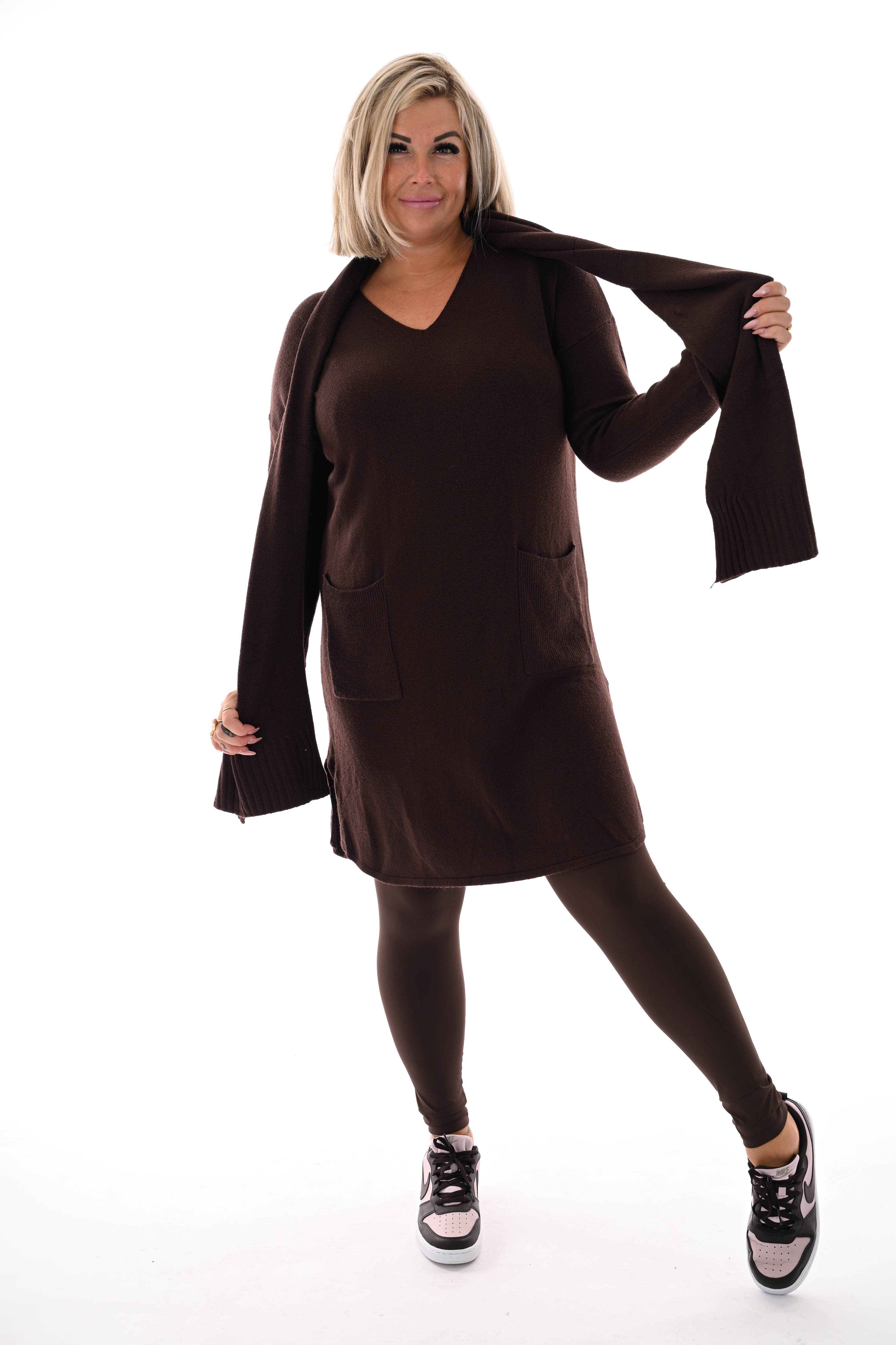 Tuniek met sjaal bruin