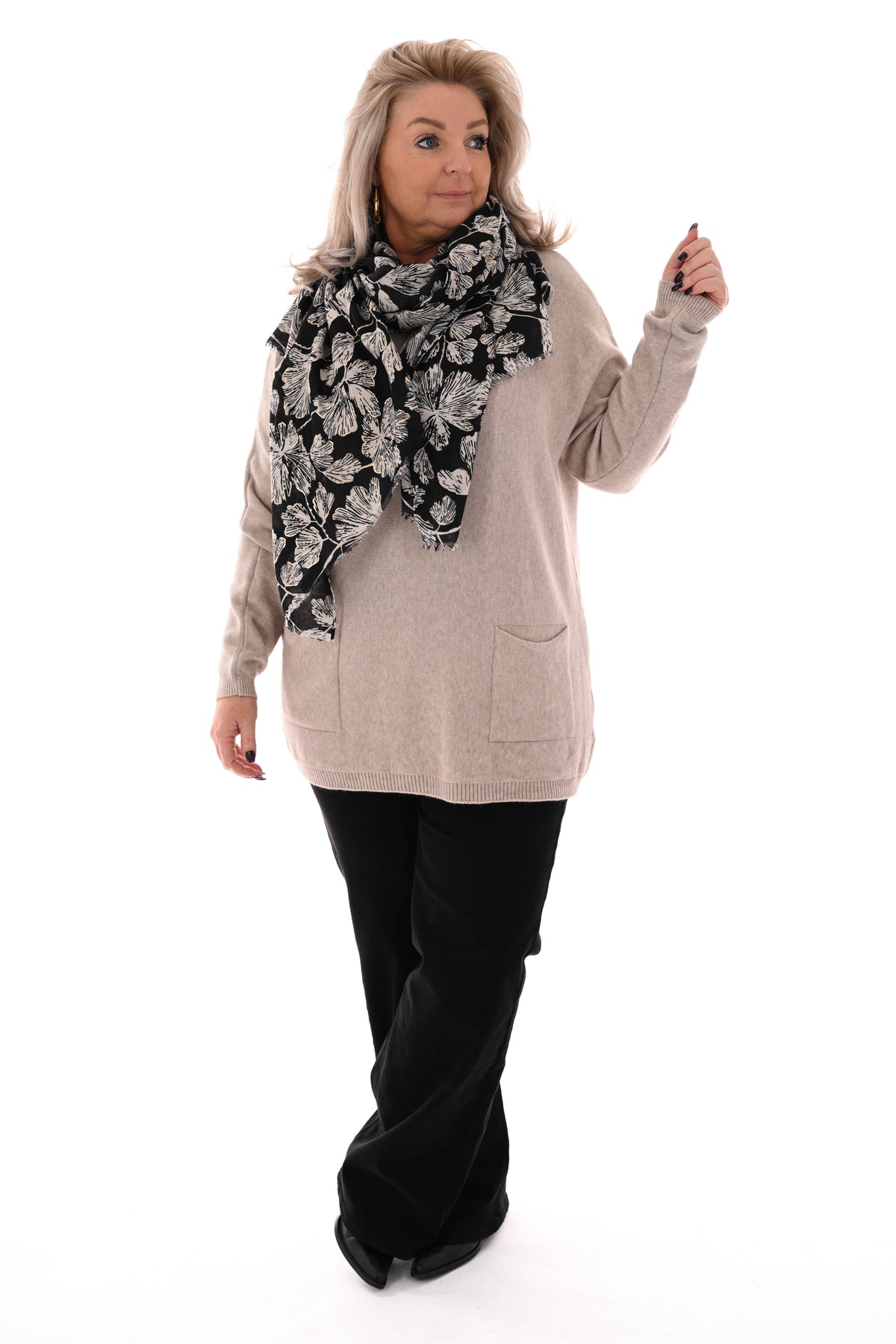 Trui met strikjes rug beige