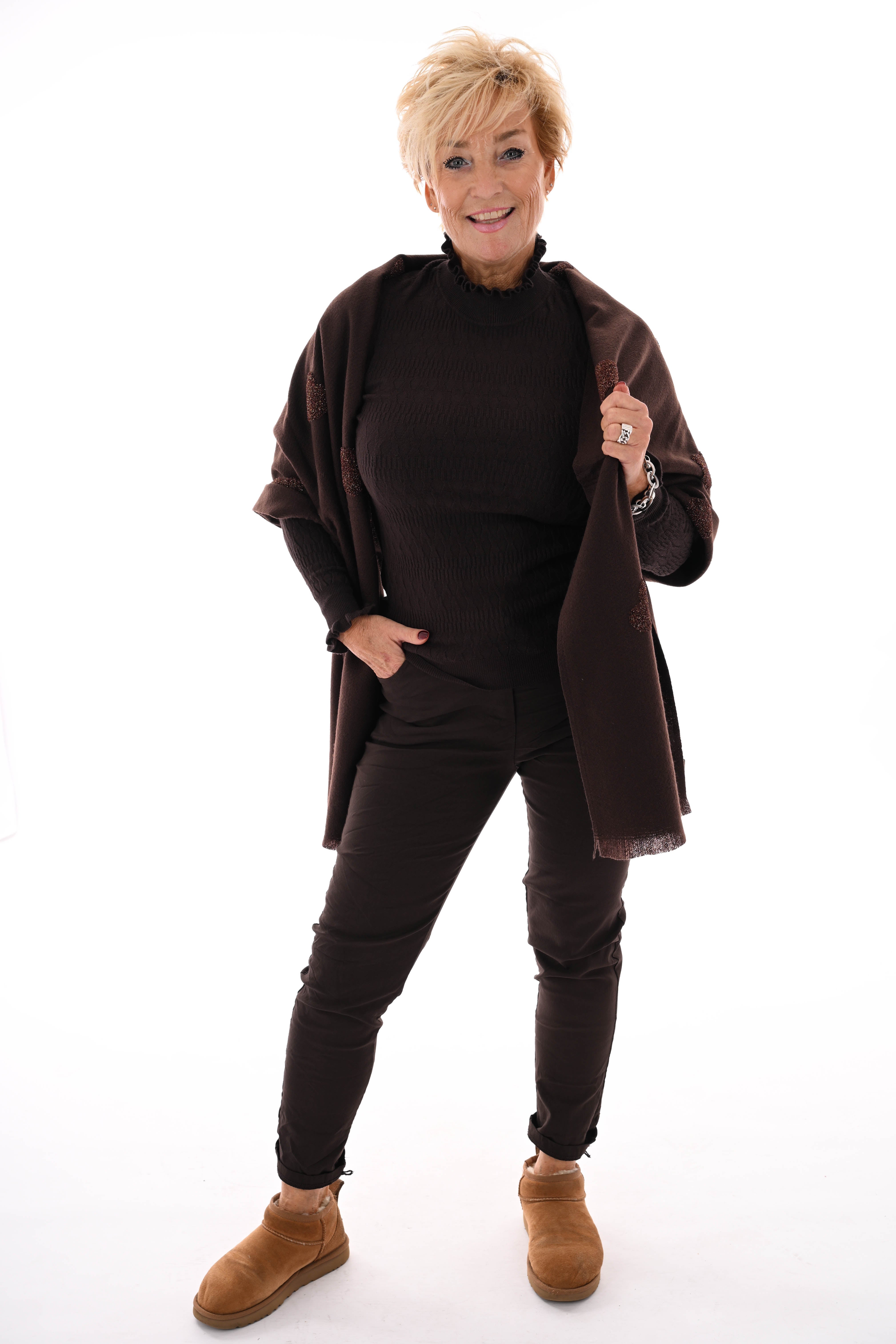 Top structuur met roezelkraag donkerbruin