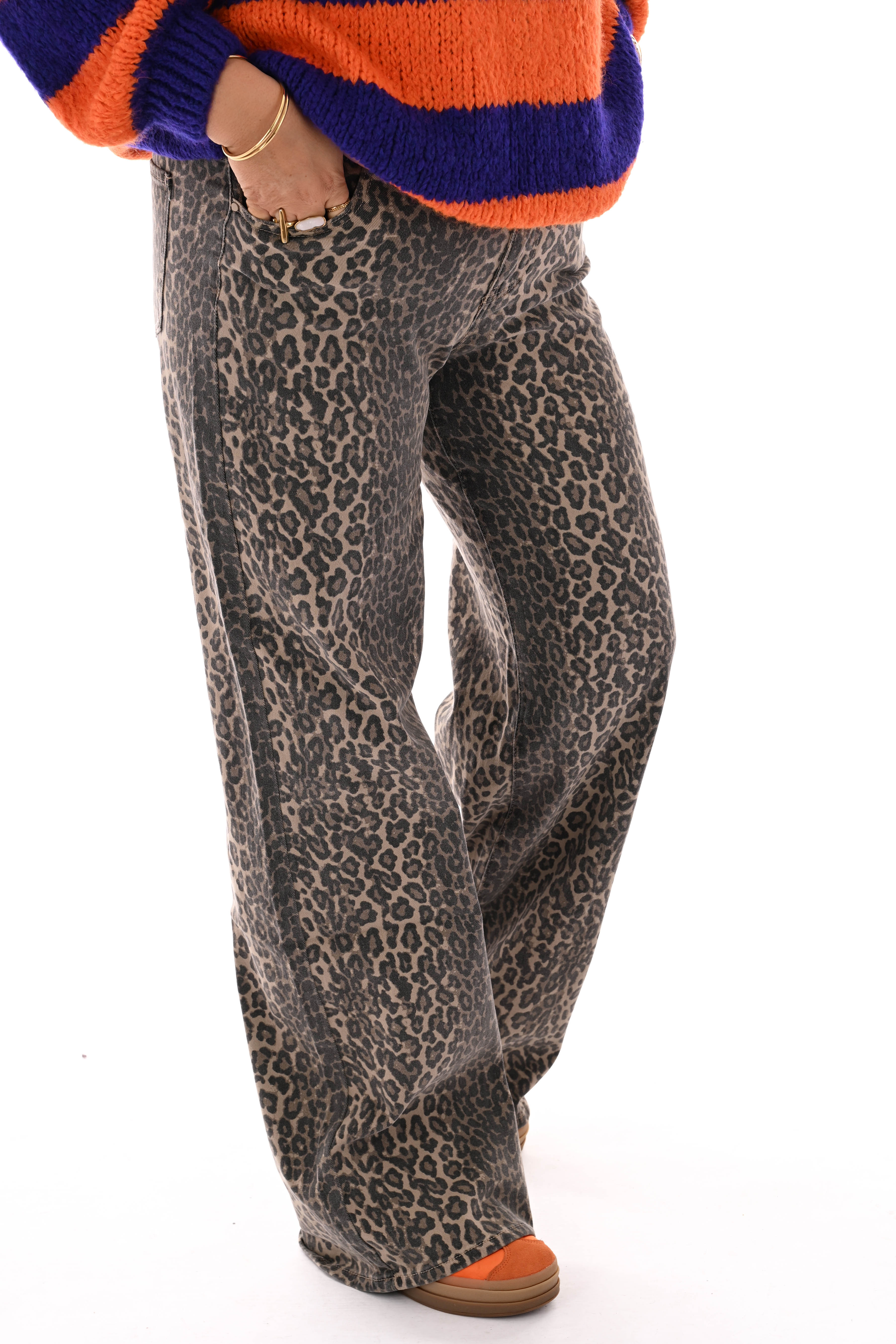 Laulia dad fit panterprint bruin