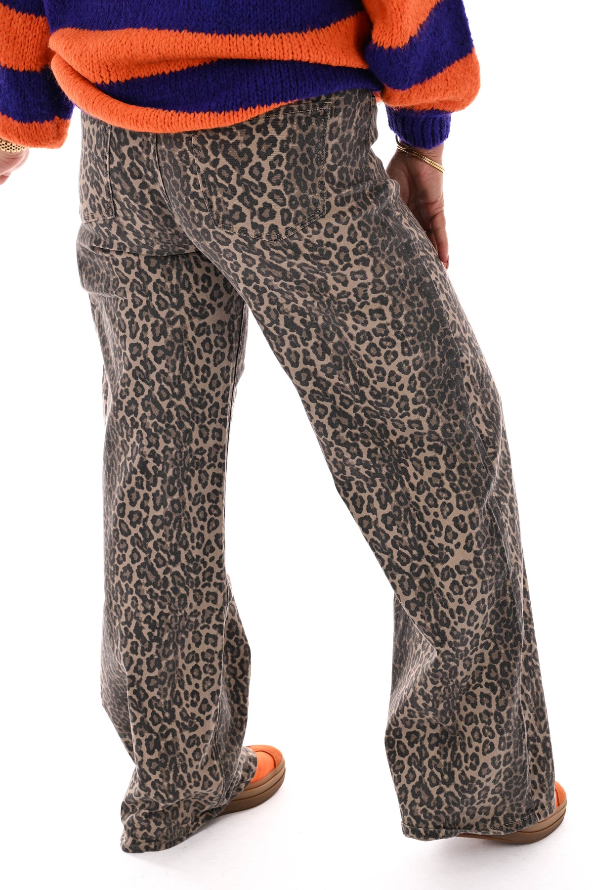 Laulia dad fit panterprint bruin