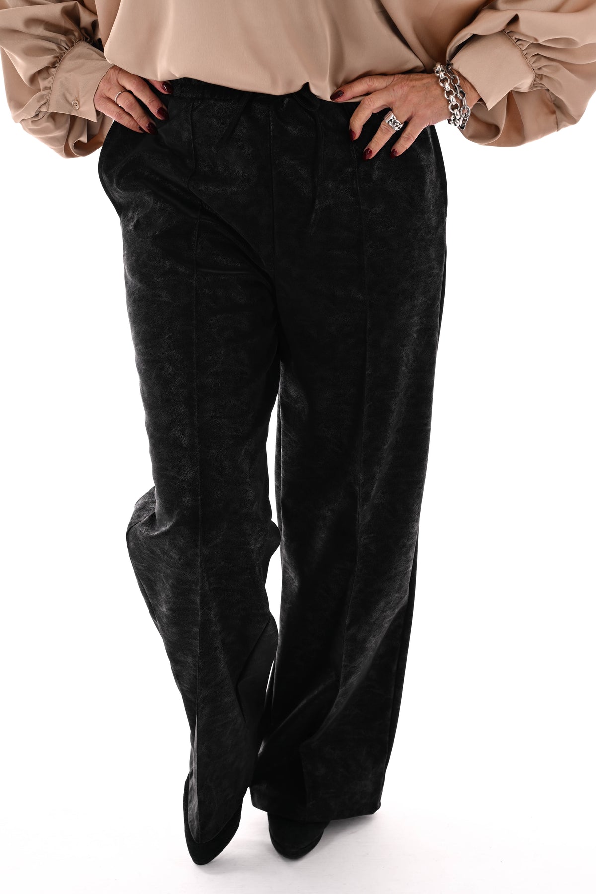 Leatherlook wide leg met elastieken band zwart