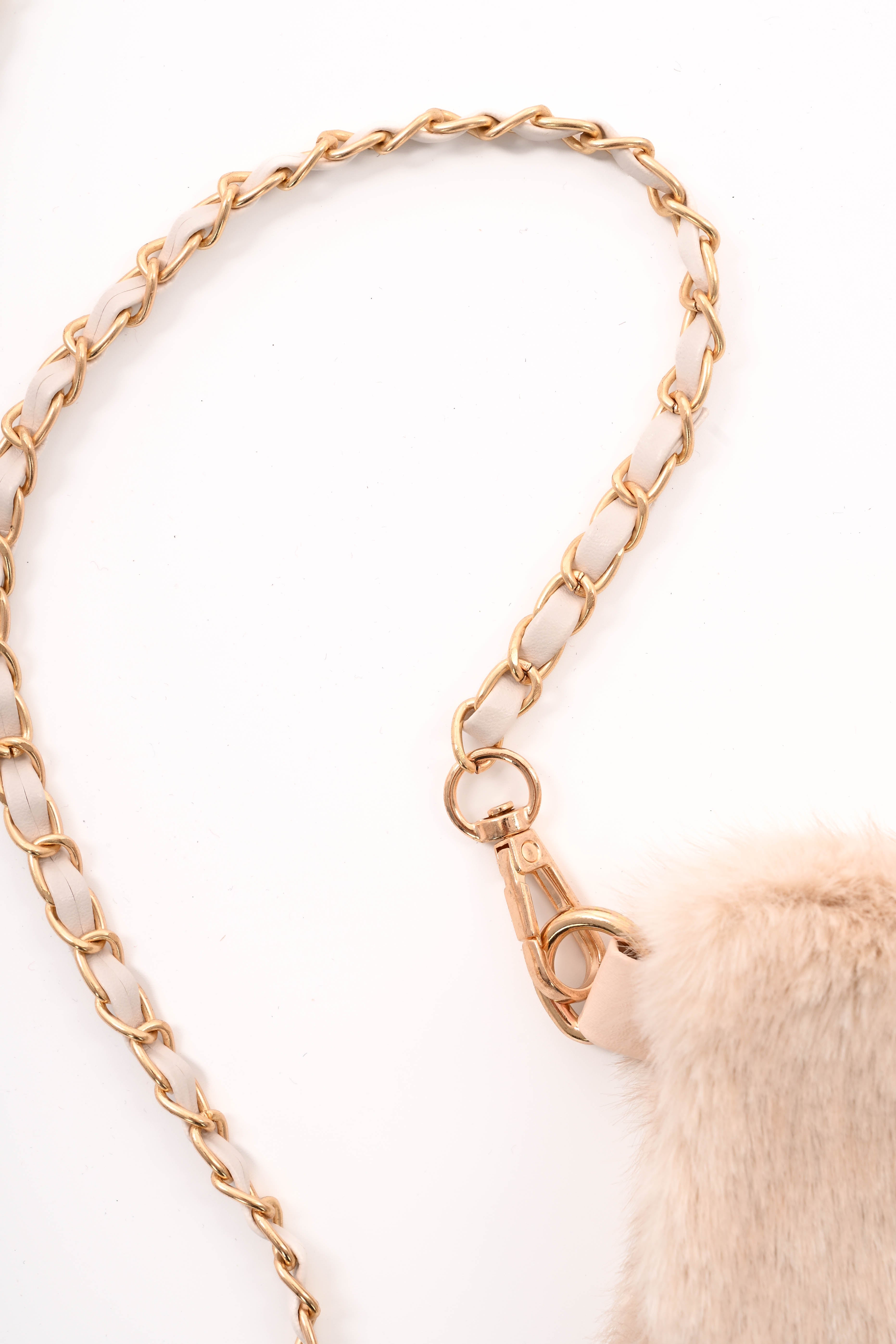 Crossbody faux fur telefoon tasje beige