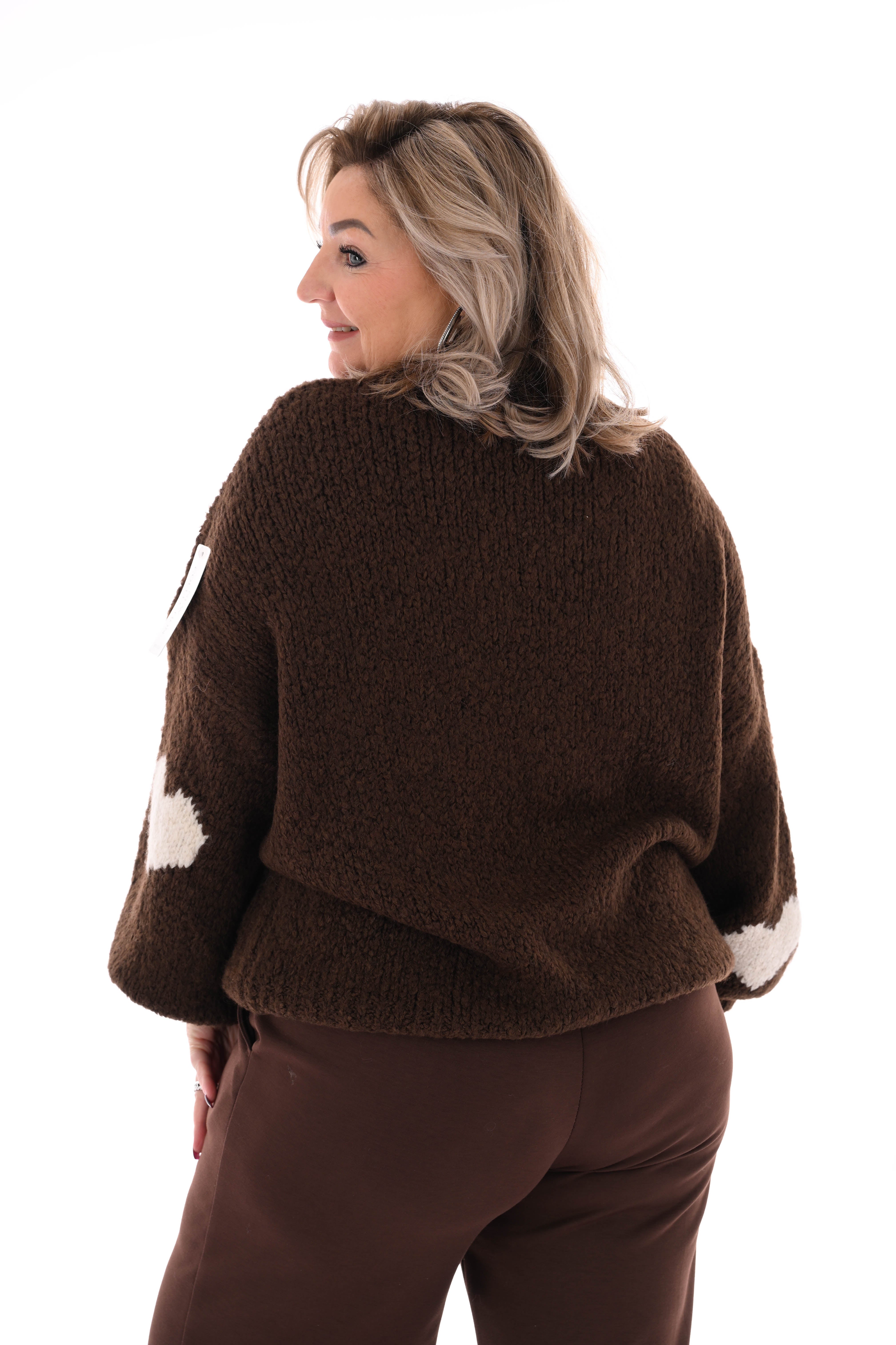 Gebreide trui hartjes bruin