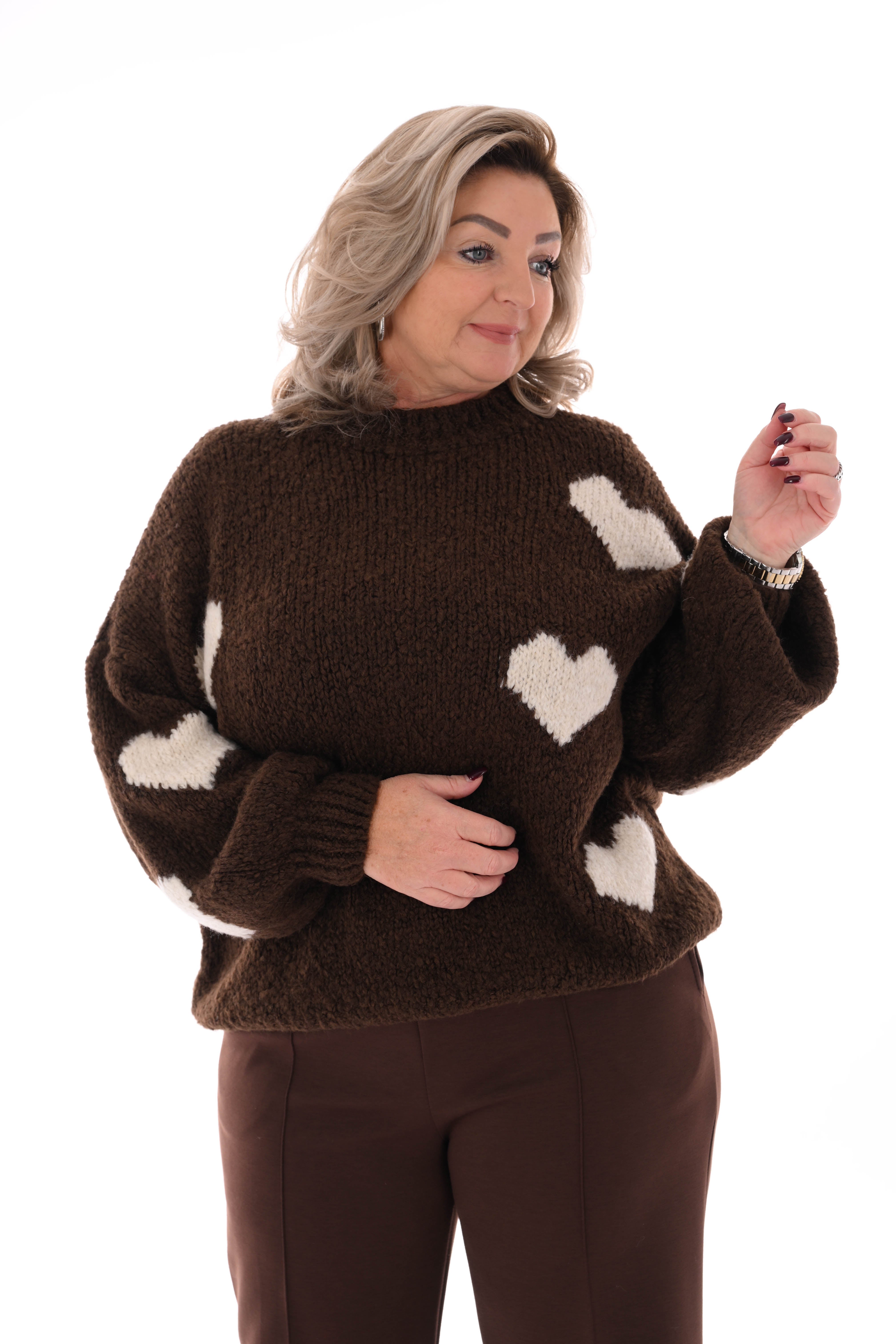 Gebreide trui hartjes bruin