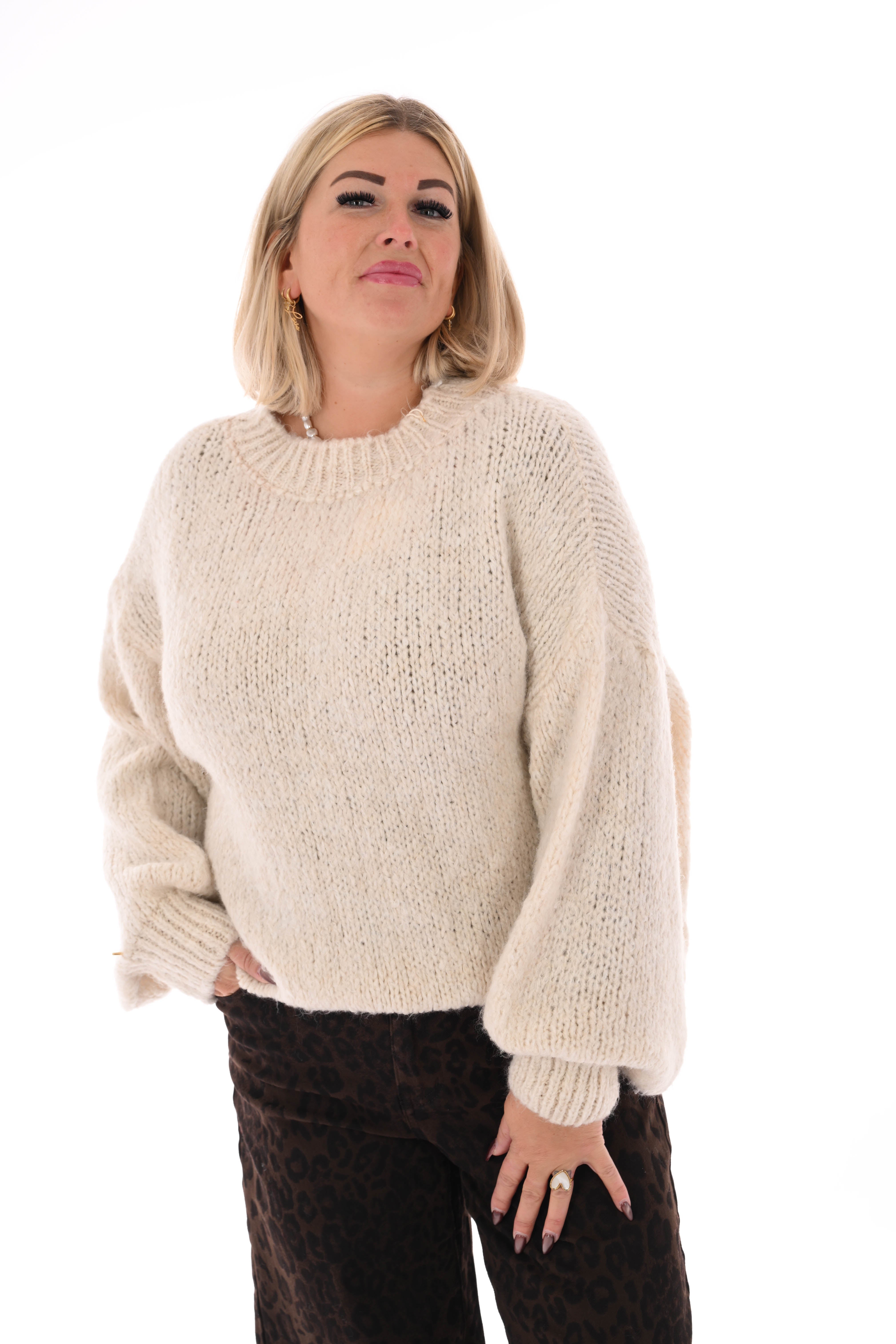 Grof gebreide trui pofmouwen roomwit