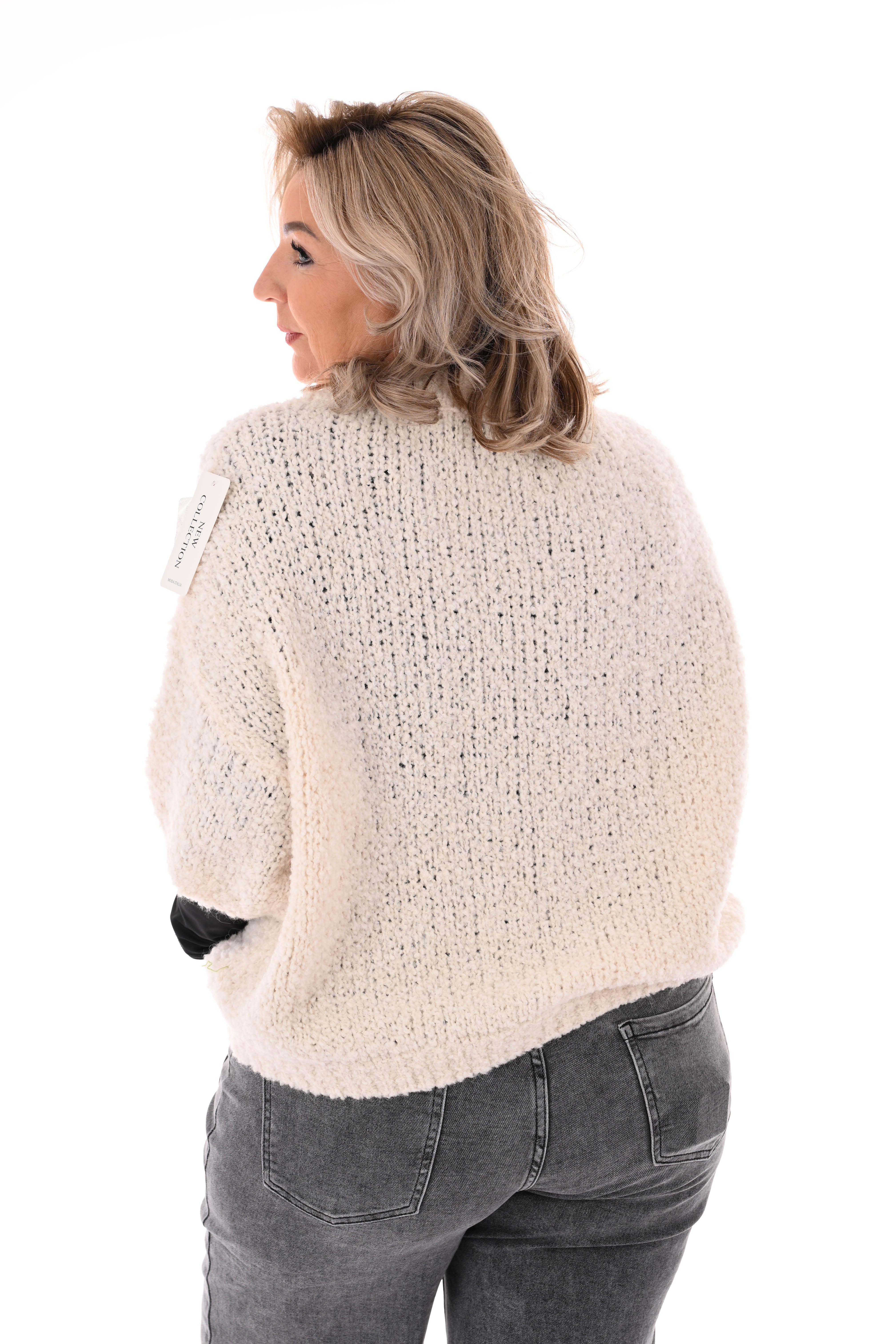 Boucle trui korte mouwen roomwit