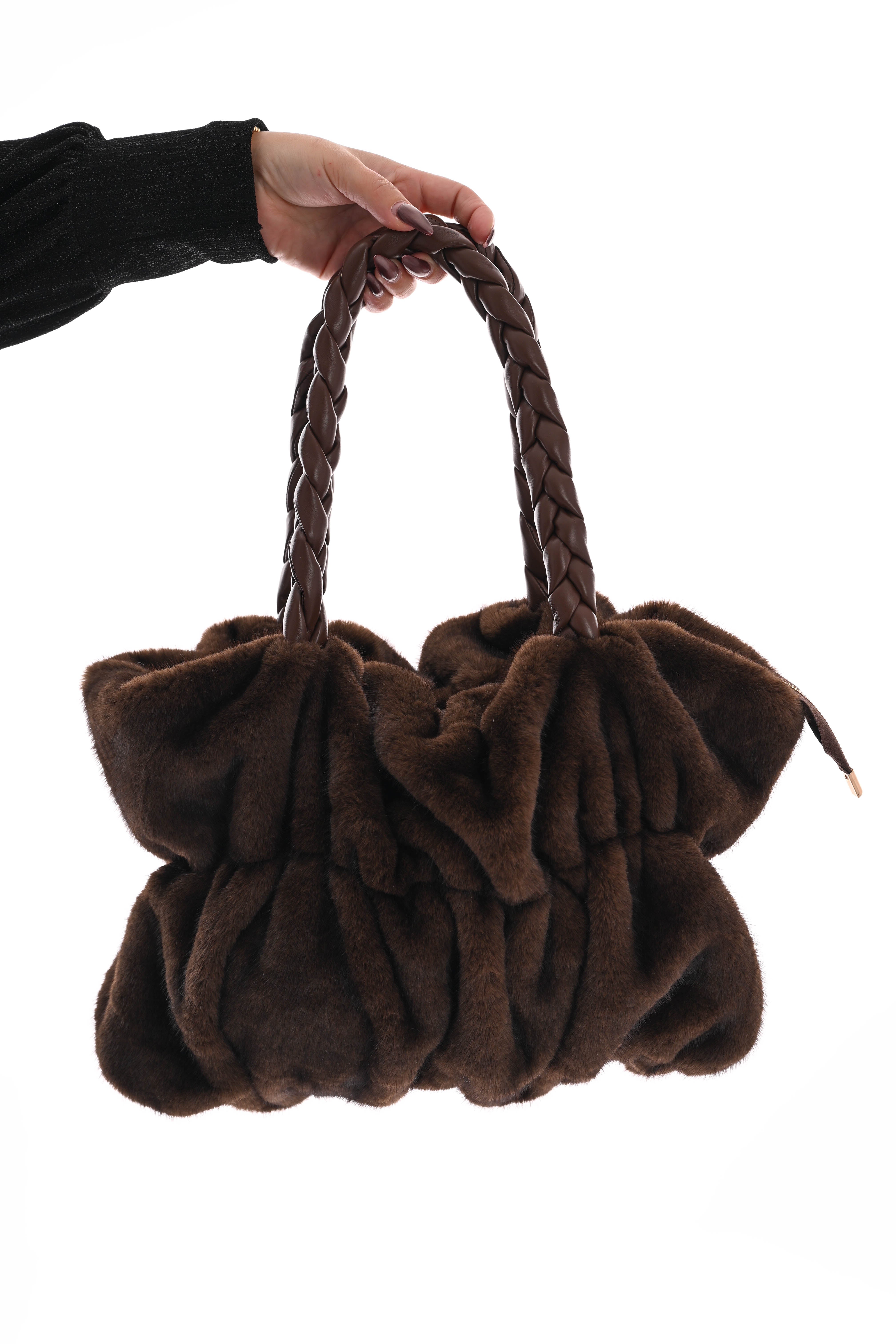 Handtas faux fur groot gevlochten handvat bruin