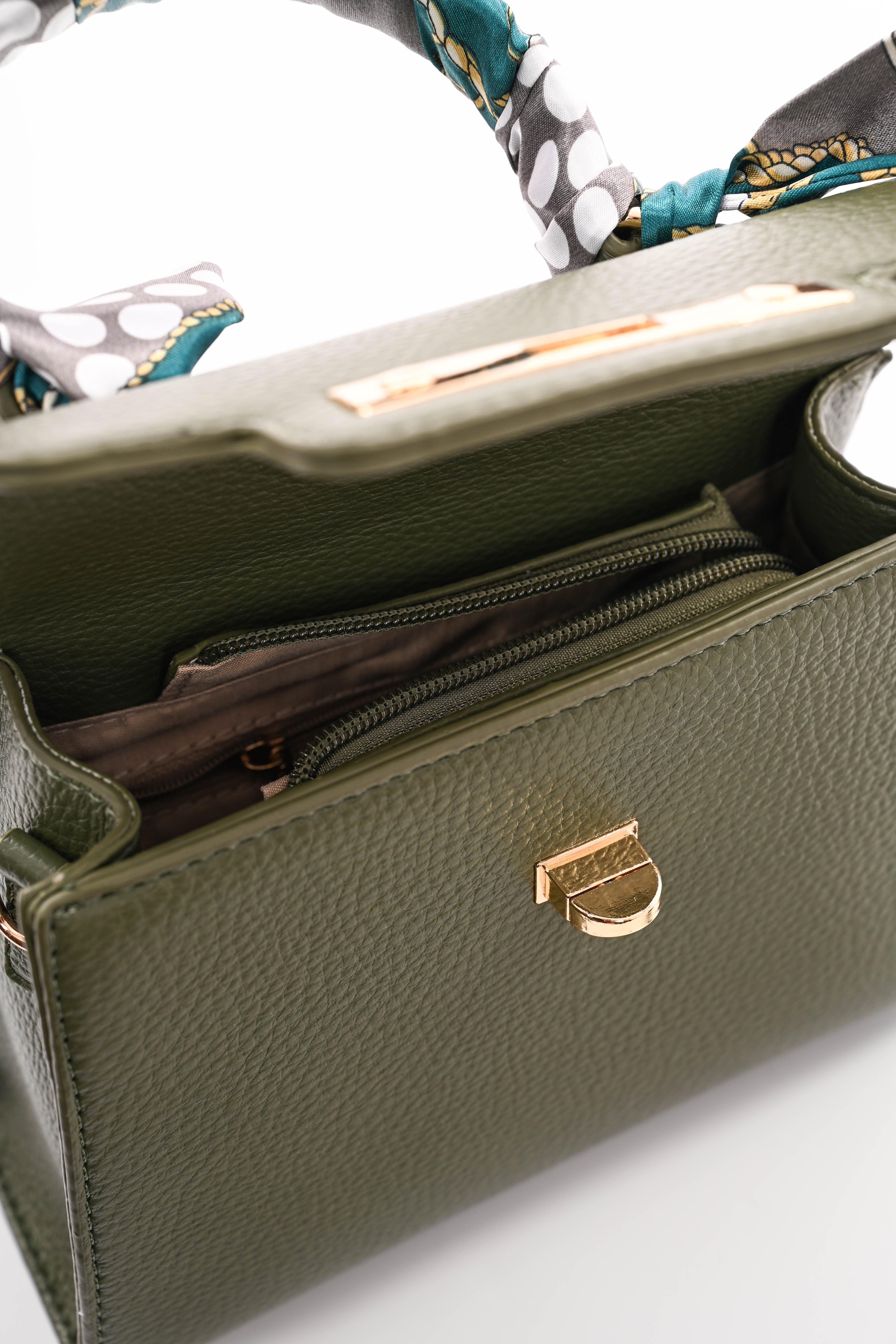 Handtas met sjaaltje legergroen