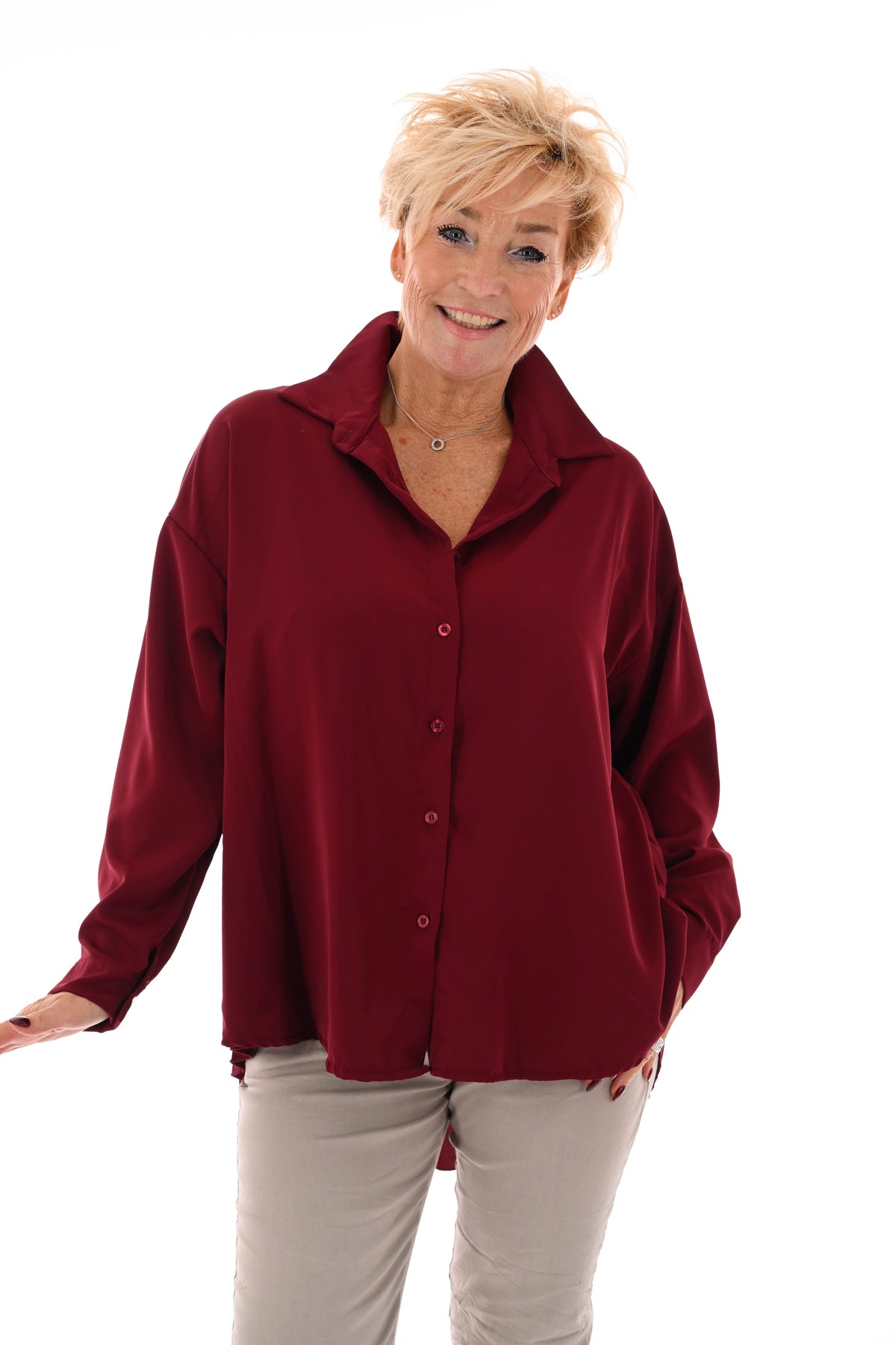 Doorknoop blouse uni plisse rug bordeaux