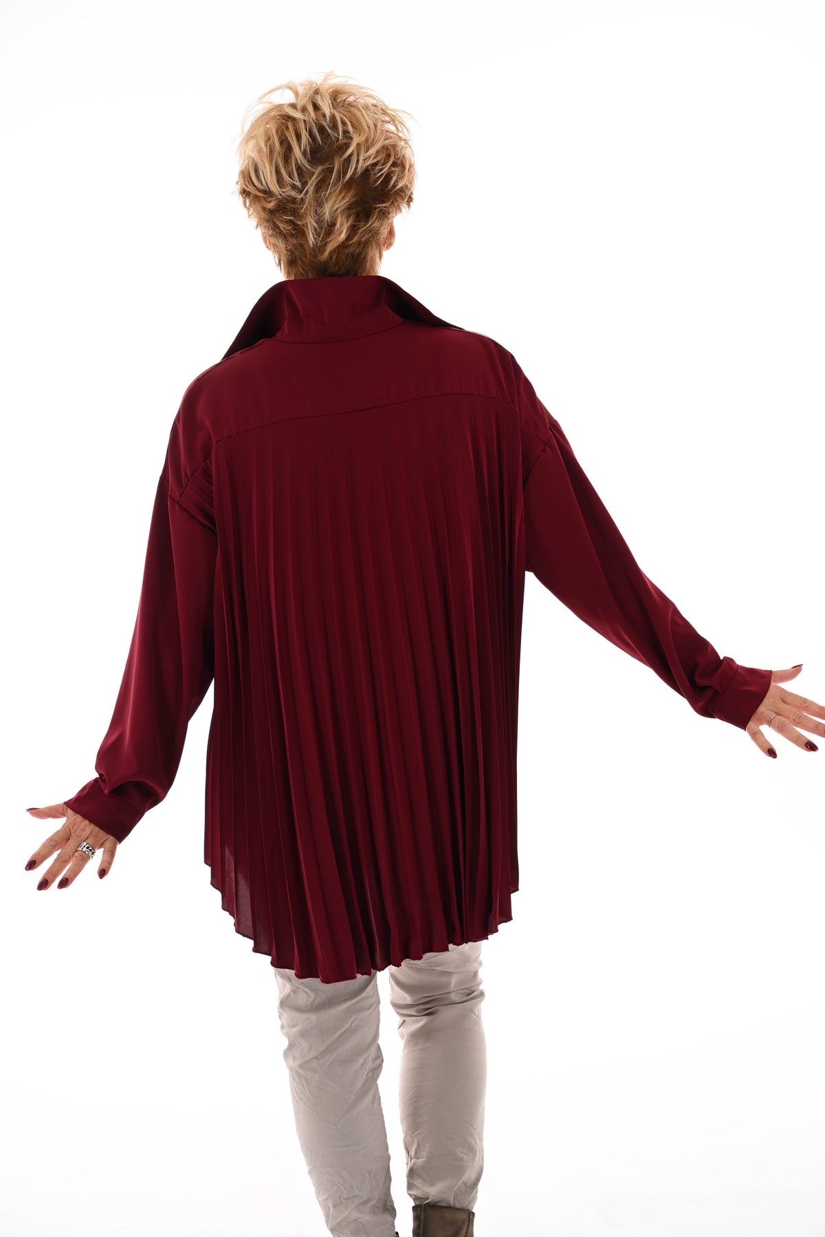 Doorknoop blouse uni plisse rug bordeaux