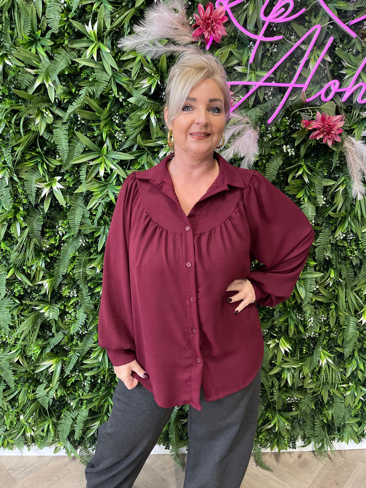 Blouse geplooid halsdetail uni bordeaux