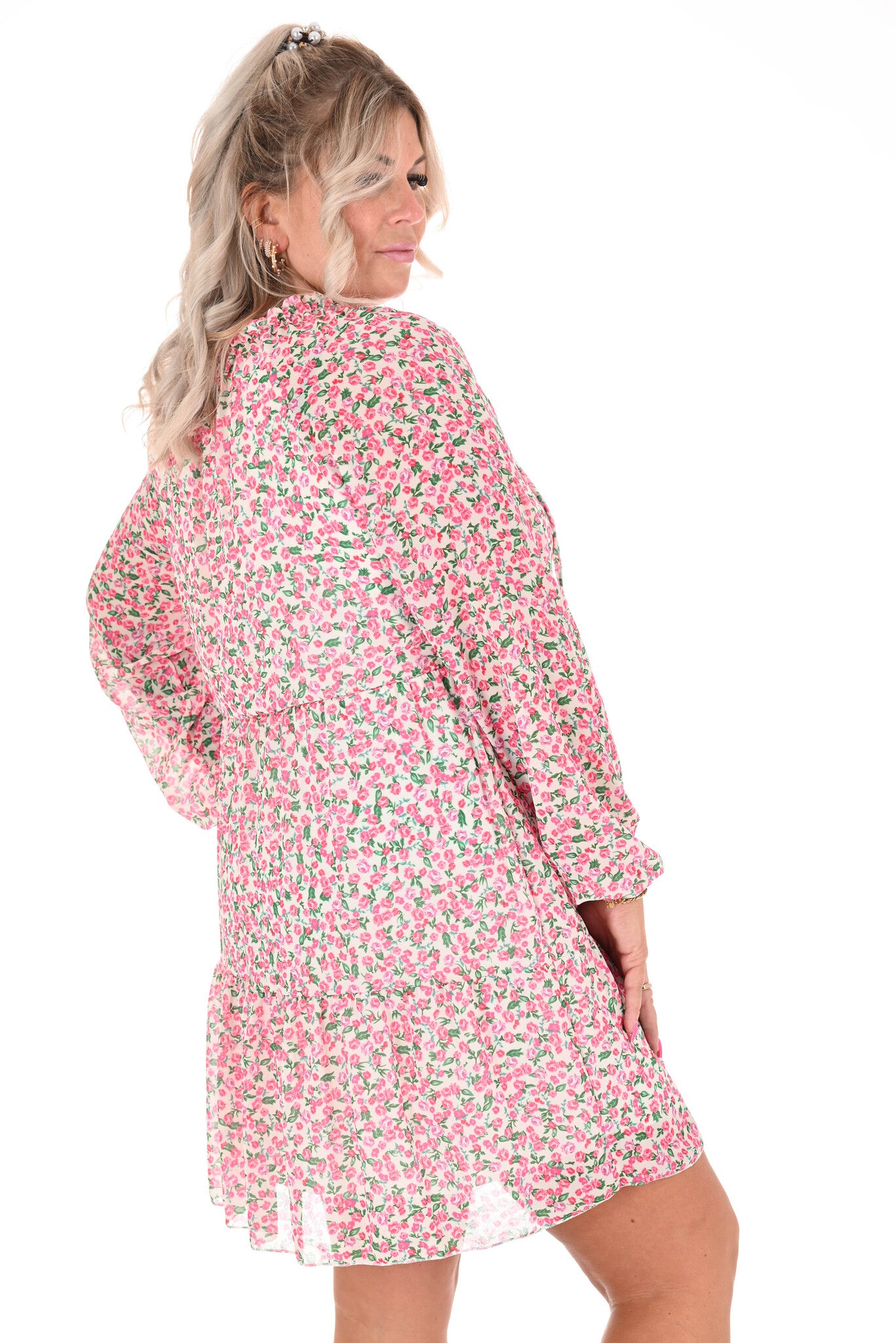 Jurk elastieken hals met stroken bloemen beige/roze